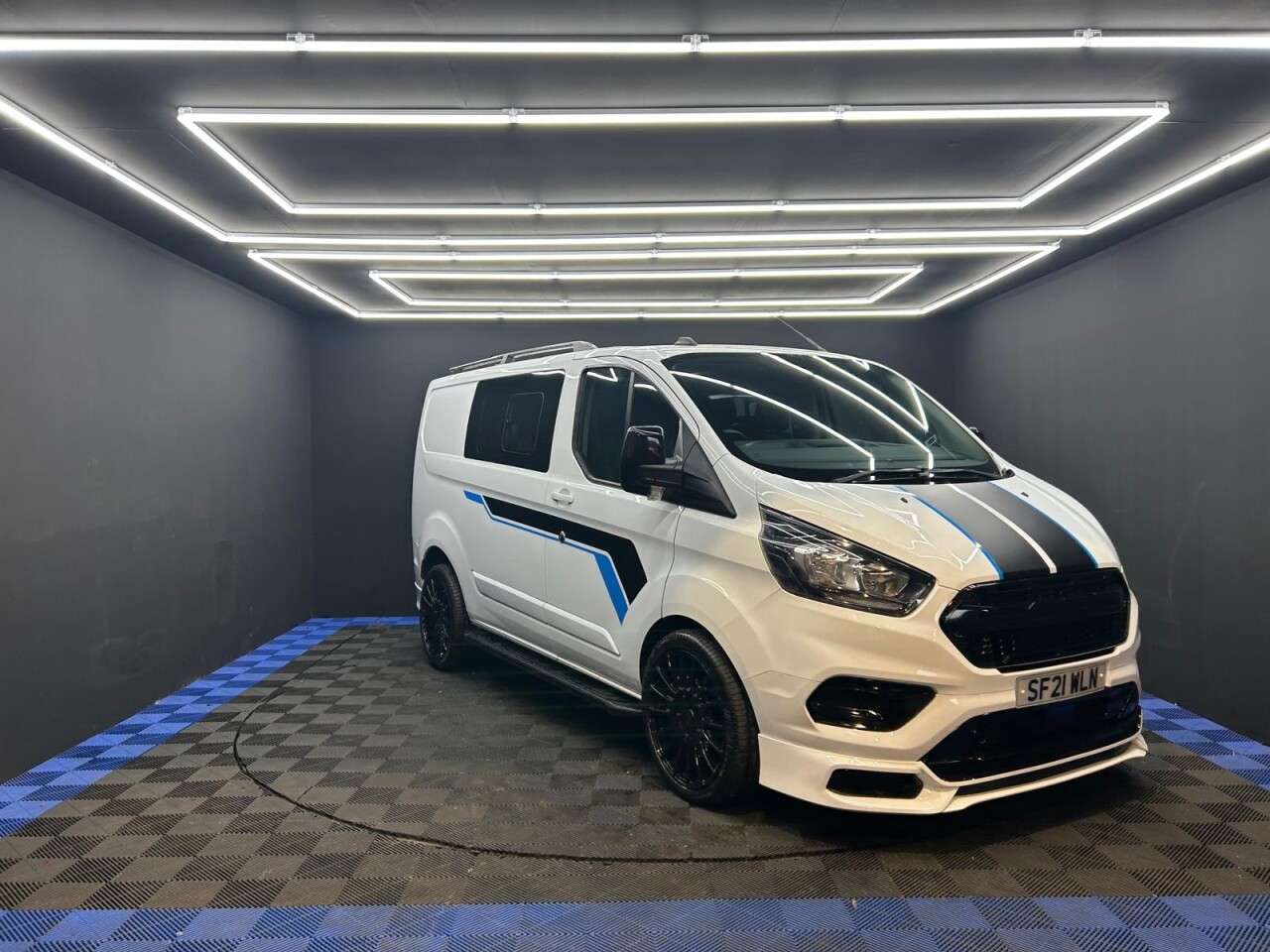 A 2021 FORD TRANSIT CUSTOM 2.0 300 EcoBlue Leader Crew Van Double Cab 5dr Diesel Manual L1 H1 Euro 6 ( A 2021 FORD TRANSIT CUSTOM 2.0 300 EcoBlue Leader Crew Van Double Cab 5dr Diesel Manual L1 H1 Euro 6 (