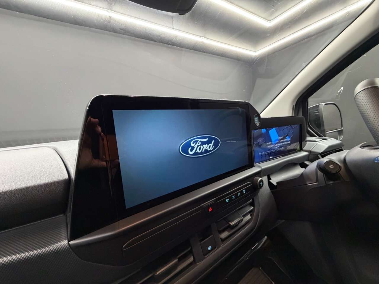 2025 FORD TRANSIT CUSTOM 2025 FORD TRANSIT CUSTOM