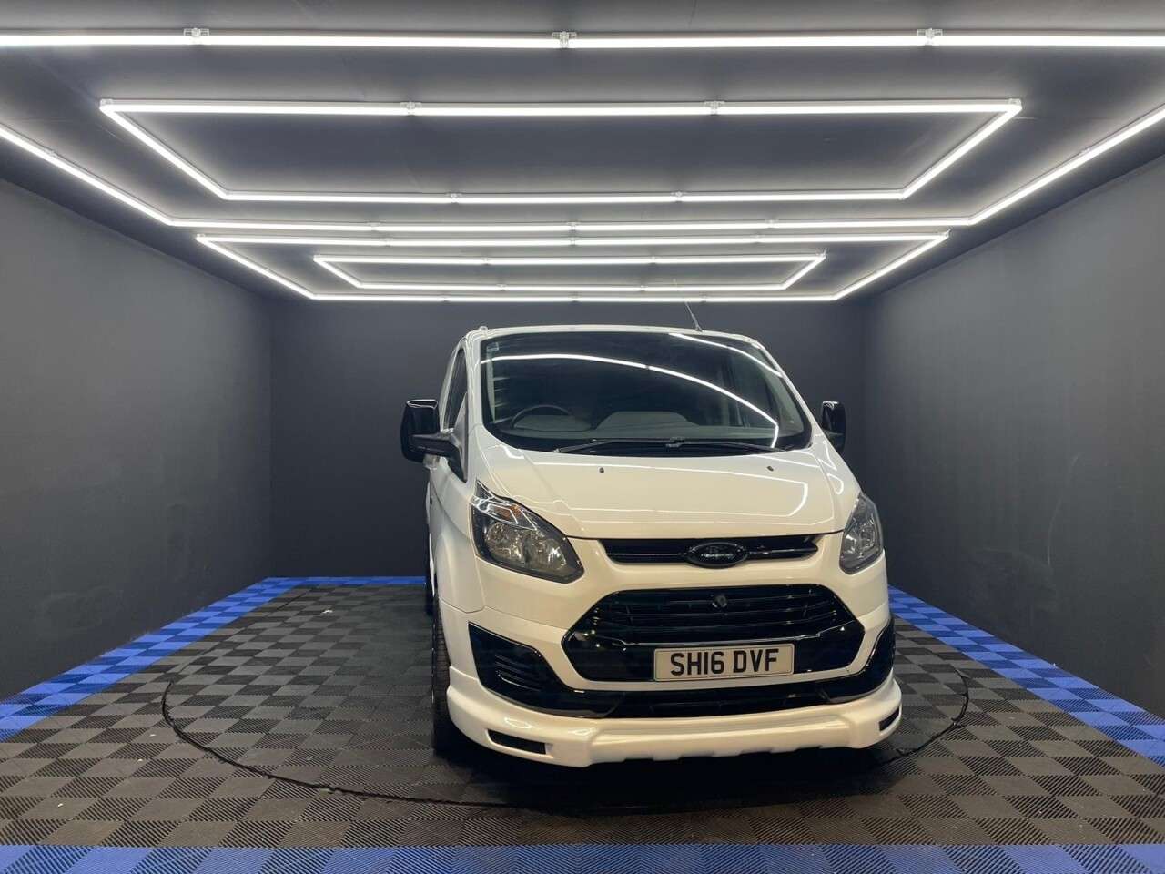 A 2016 FORD TRANSIT CUSTOM 2.2 TDCi 290 Panel Van 5dr Diesel Manual L1 H1 (186 g/km, 98 bhp) 2 KEYS BO A 2016 FORD TRANSIT CUSTOM 2.2 TDCi 290 Panel Van 5dr Diesel Manual L1 H1 (186 g/km, 98 bhp) 2 KEYS BO