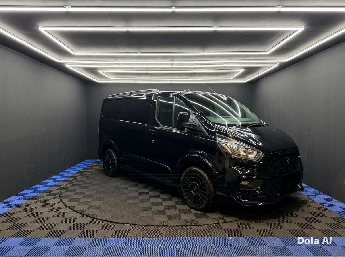 A 2020 FORD TRANSIT CUSTOM 2.0 280 EcoBlue Limited Panel Van 5dr Diesel Manual L1 H1 Euro 6 (s/s) (130 A 2020 FORD TRANSIT CUSTOM 2.0 280 EcoBlue Limited Panel Van 5dr Diesel Manual L1 H1 Euro 6 (s/s) (130