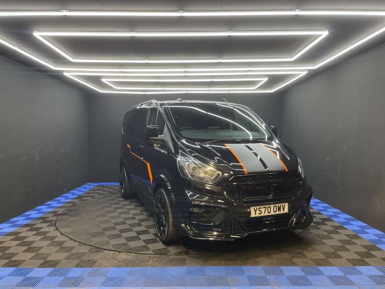 A 2020 FORD TRANSIT CUSTOM 2.0 280 EcoBlue Limited Panel Van 5dr Diesel Manual L1 H1 Euro 6 (s/s) (130 A 2020 FORD TRANSIT CUSTOM 2.0 280 EcoBlue Limited Panel Van 5dr Diesel Manual L1 H1 Euro 6 (s/s) (130