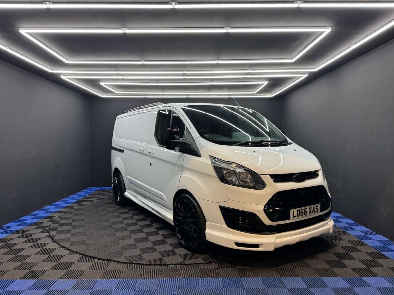 A 2016 FORD TRANSIT CUSTOM 2.0 TDCi 310 Panel Van 5dr Diesel Manual L1 H1 (163 g/km, 104 bhp) 1 COMPAN A 2016 FORD TRANSIT CUSTOM 2.0 TDCi 310 Panel Van 5dr Diesel Manual L1 H1 (163 g/km, 104 bhp) 1 COMPAN