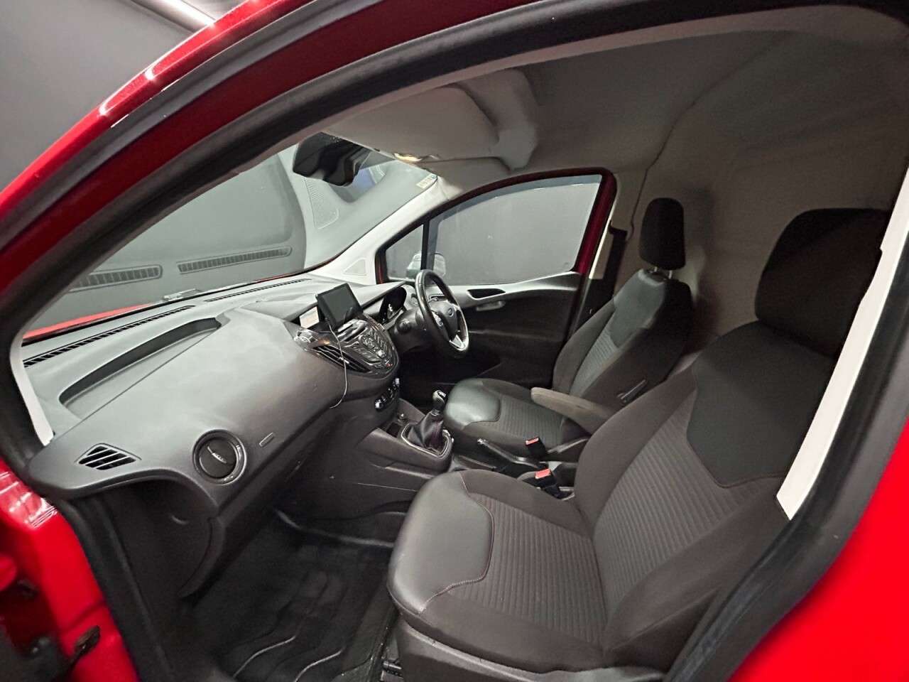 2017 FORD TRANSIT COURIER 2017 FORD TRANSIT COURIER