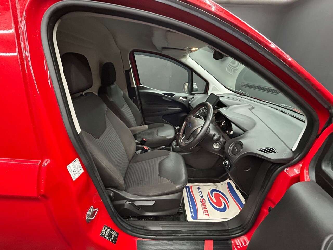 2017 FORD TRANSIT COURIER 2017 FORD TRANSIT COURIER