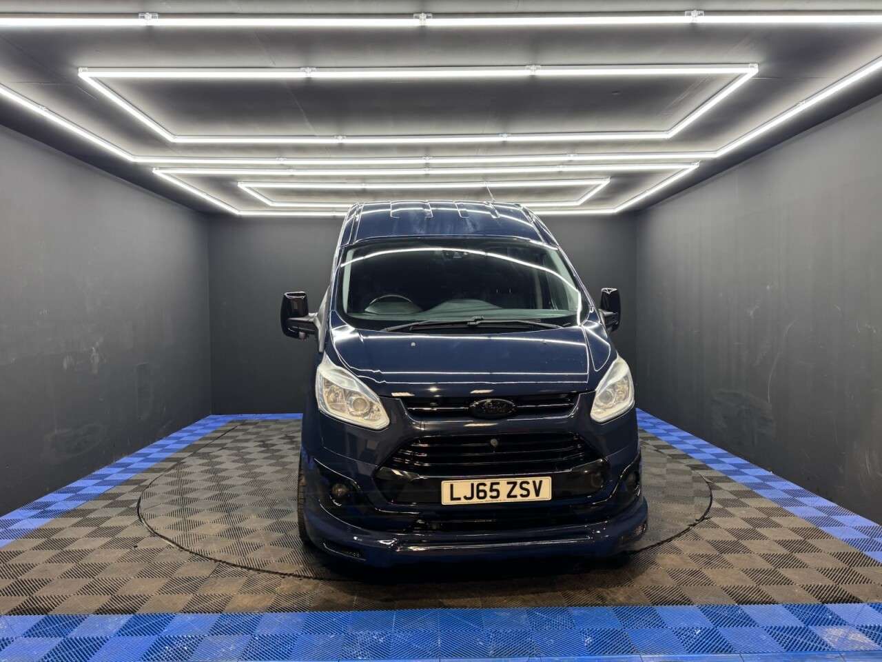 A 2015 FORD TRANSIT CUSTOM 2.2 TDCi 310 Trend Panel Van 5dr Diesel Manual L1 H1 (186 g/km, 123 bhp) ID A 2015 FORD TRANSIT CUSTOM 2.2 TDCi 310 Trend Panel Van 5dr Diesel Manual L1 H1 (186 g/km, 123 bhp) ID
