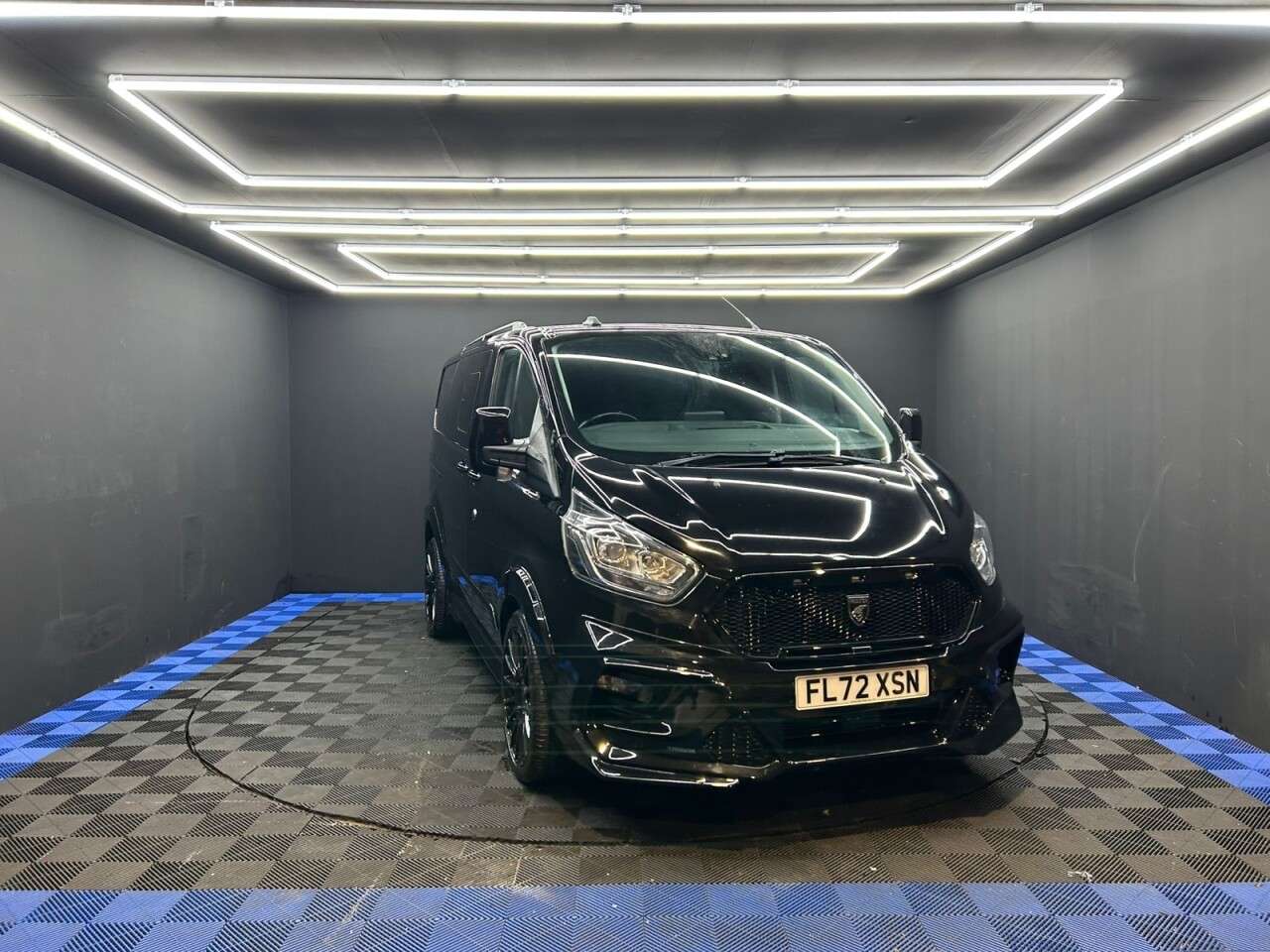 A 2022 FORD TRANSIT CUSTOM 2.0 300 EcoBlue Limited Crew Van Double Cab 5dr Diesel Auto L1 H1 Euro 6 (1 A 2022 FORD TRANSIT CUSTOM 2.0 300 EcoBlue Limited Crew Van Double Cab 5dr Diesel Auto L1 H1 Euro 6 (1