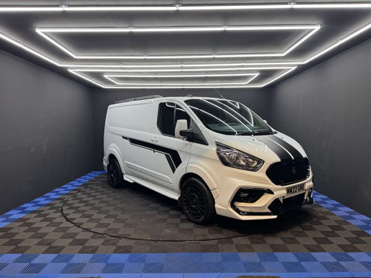 A 2022 FORD TRANSIT CUSTOM 2.0 280 EcoBlue Limited Panel Van 5dr Diesel Manual L1 H1 Euro 6 (s/s) (130 A 2022 FORD TRANSIT CUSTOM 2.0 280 EcoBlue Limited Panel Van 5dr Diesel Manual L1 H1 Euro 6 (s/s) (130
