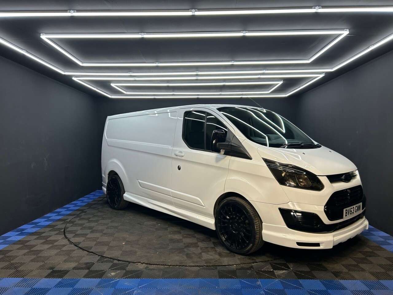A 2013 FORD TRANSIT CUSTOM 2.2 TDCi 290 Panel Van 5dr Diesel Manual L2 H1 (186 g/km, 98 bhp) 1 OWNER F A 2013 FORD TRANSIT CUSTOM 2.2 TDCi 290 Panel Van 5dr Diesel Manual L2 H1 (186 g/km, 98 bhp) 1 OWNER F