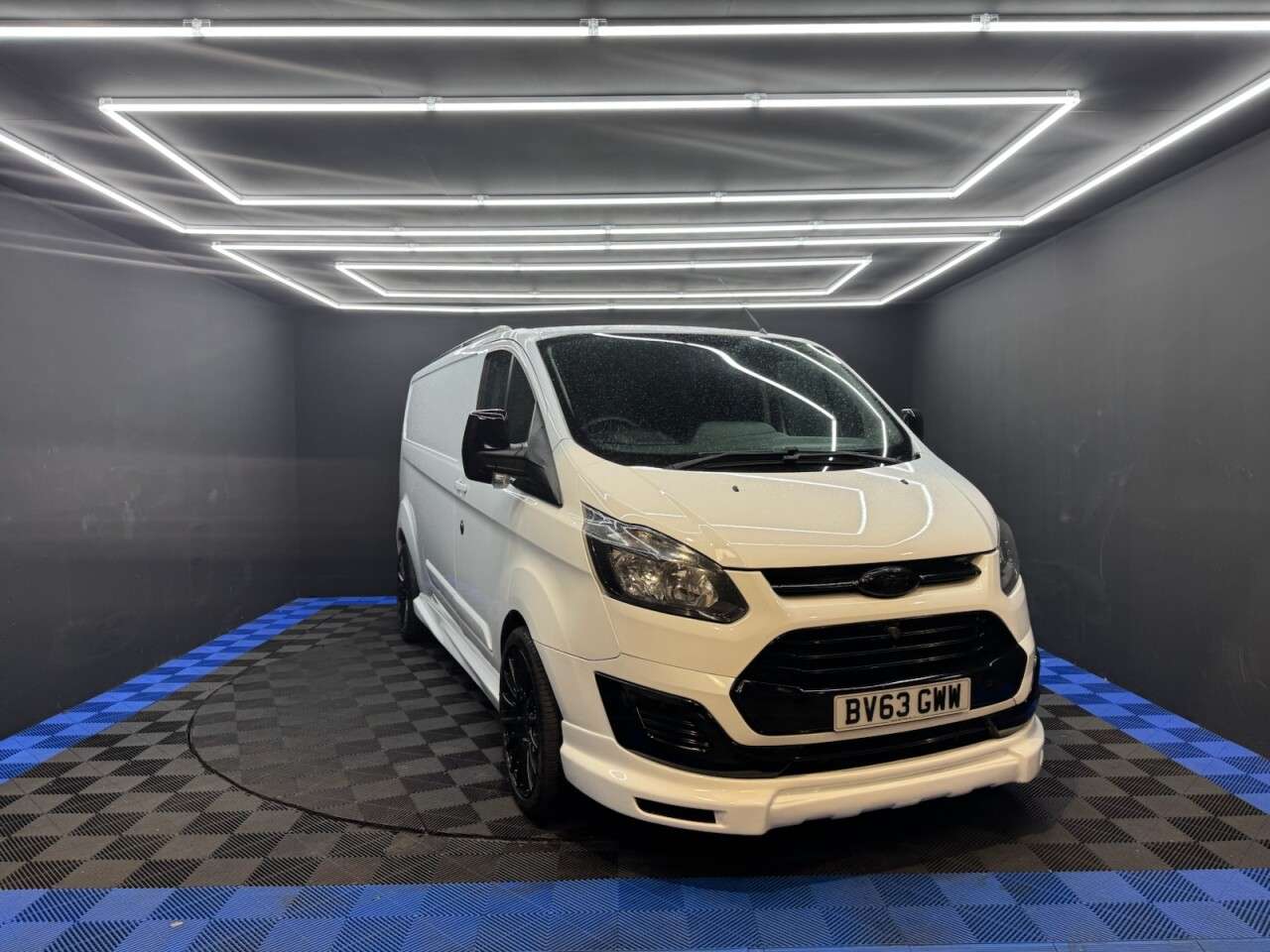 A 2013 FORD TRANSIT CUSTOM 2.2 TDCi 290 Panel Van 5dr Diesel Manual L2 H1 (186 g/km, 98 bhp) 1 OWNER F A 2013 FORD TRANSIT CUSTOM 2.2 TDCi 290 Panel Van 5dr Diesel Manual L2 H1 (186 g/km, 98 bhp) 1 OWNER F