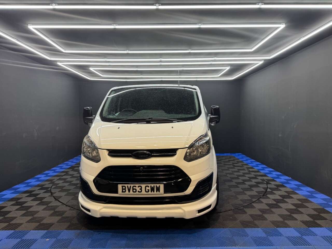 A 2013 FORD TRANSIT CUSTOM 2.2 TDCi 290 Panel Van 5dr Diesel Manual L2 H1 (186 g/km, 98 bhp) 1 OWNER F A 2013 FORD TRANSIT CUSTOM 2.2 TDCi 290 Panel Van 5dr Diesel Manual L2 H1 (186 g/km, 98 bhp) 1 OWNER F