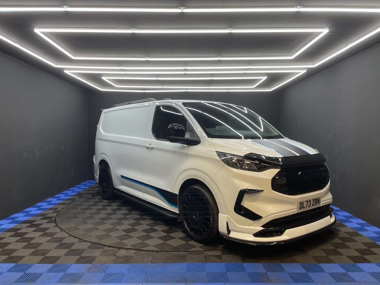 A 2024 FORD TRANSIT CUSTOM 2.0 300 EcoBlue Limited Panel Van 5dr Diesel Manual L1 H1 Euro 6 (s/s) (136 A 2024 FORD TRANSIT CUSTOM 2.0 300 EcoBlue Limited Panel Van 5dr Diesel Manual L1 H1 Euro 6 (s/s) (136