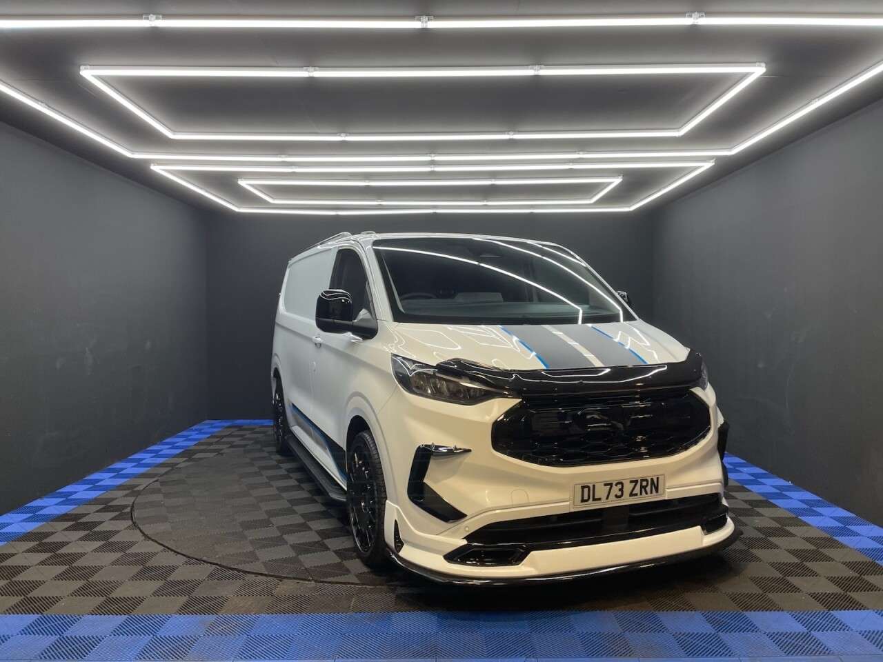 A 2024 FORD TRANSIT CUSTOM 2.0 300 EcoBlue Limited Panel Van 5dr Diesel Manual L1 H1 Euro 6 (s/s) (136 A 2024 FORD TRANSIT CUSTOM 2.0 300 EcoBlue Limited Panel Van 5dr Diesel Manual L1 H1 Euro 6 (s/s) (136