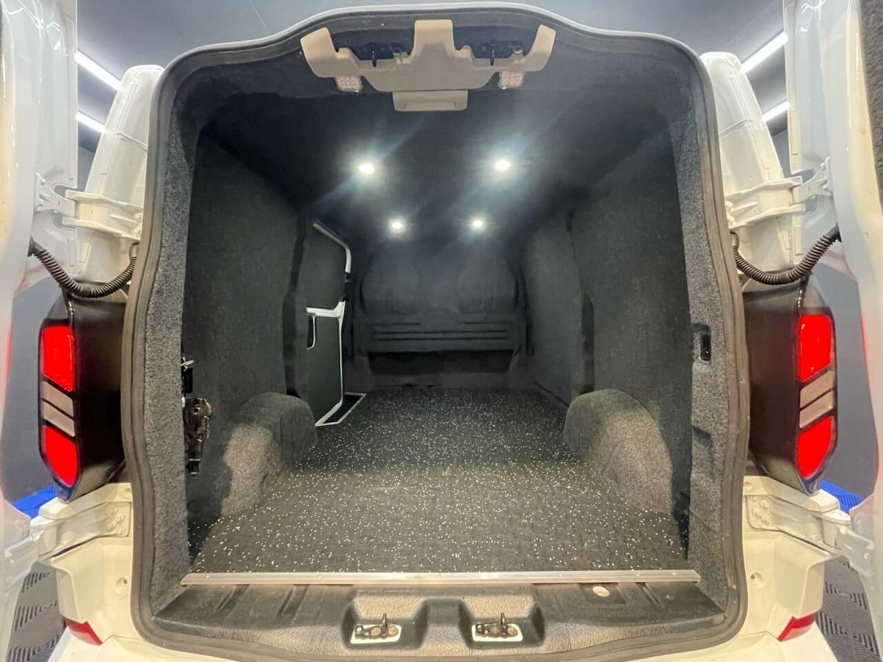 2024 FORD TRANSIT CUSTOM 2024 FORD TRANSIT CUSTOM