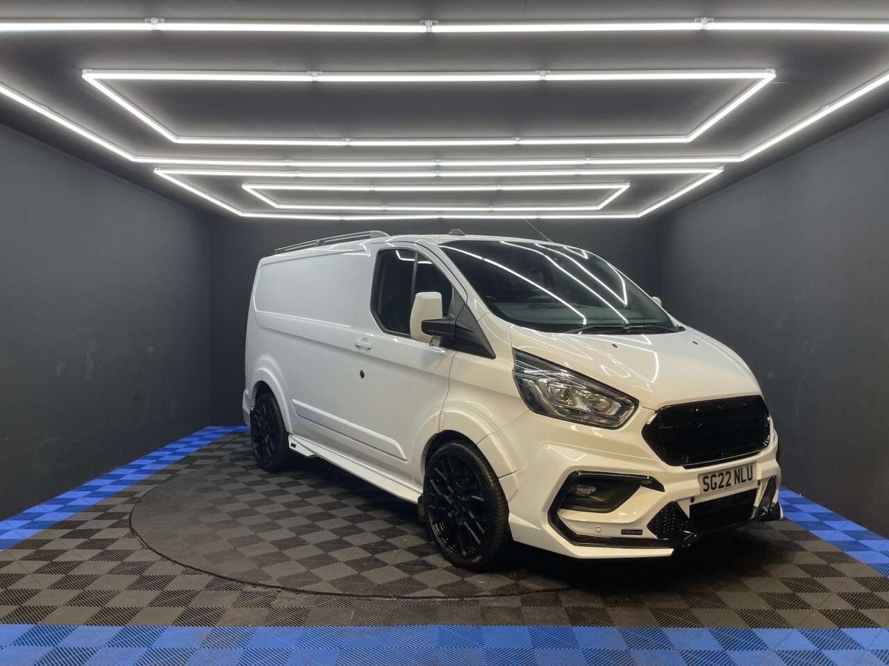 A 2022 FORD TRANSIT CUSTOM 2.0 280 EcoBlue Limited Panel Van 5dr Diesel Manual L1 H1 Euro 6 (s/s) (130 A 2022 FORD TRANSIT CUSTOM 2.0 280 EcoBlue Limited Panel Van 5dr Diesel Manual L1 H1 Euro 6 (s/s) (130
