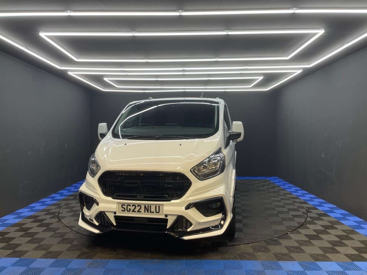 A 2022 FORD TRANSIT CUSTOM 2.0 280 EcoBlue Limited Panel Van 5dr Diesel Manual L1 H1 Euro 6 (s/s) (130 A 2022 FORD TRANSIT CUSTOM 2.0 280 EcoBlue Limited Panel Van 5dr Diesel Manual L1 H1 Euro 6 (s/s) (130