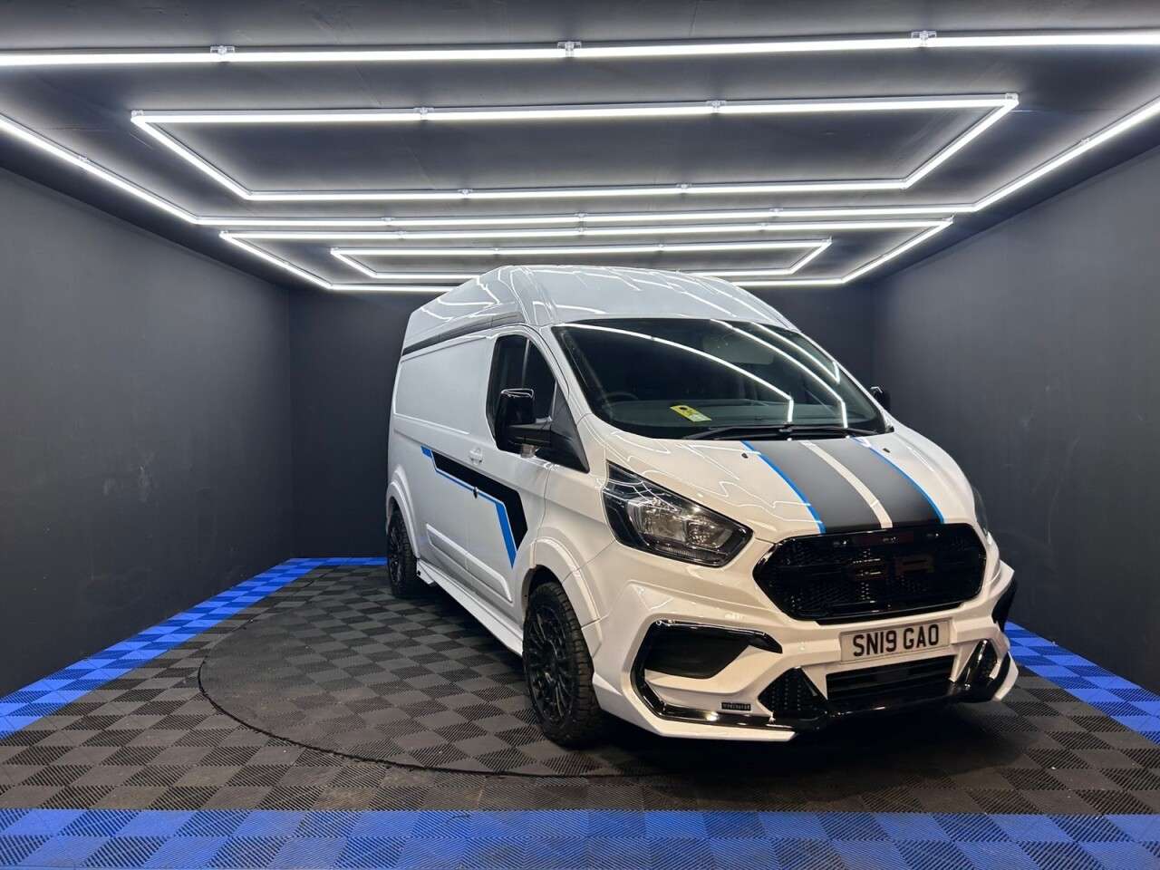 A 2019 FORD TRANSIT CUSTOM 2.0 300 EcoBlue Panel Van 5dr Diesel Manual L2 H2 Euro 6 (105 ps) BRAND NEW A 2019 FORD TRANSIT CUSTOM 2.0 300 EcoBlue Panel Van 5dr Diesel Manual L2 H2 Euro 6 (105 ps) BRAND NEW