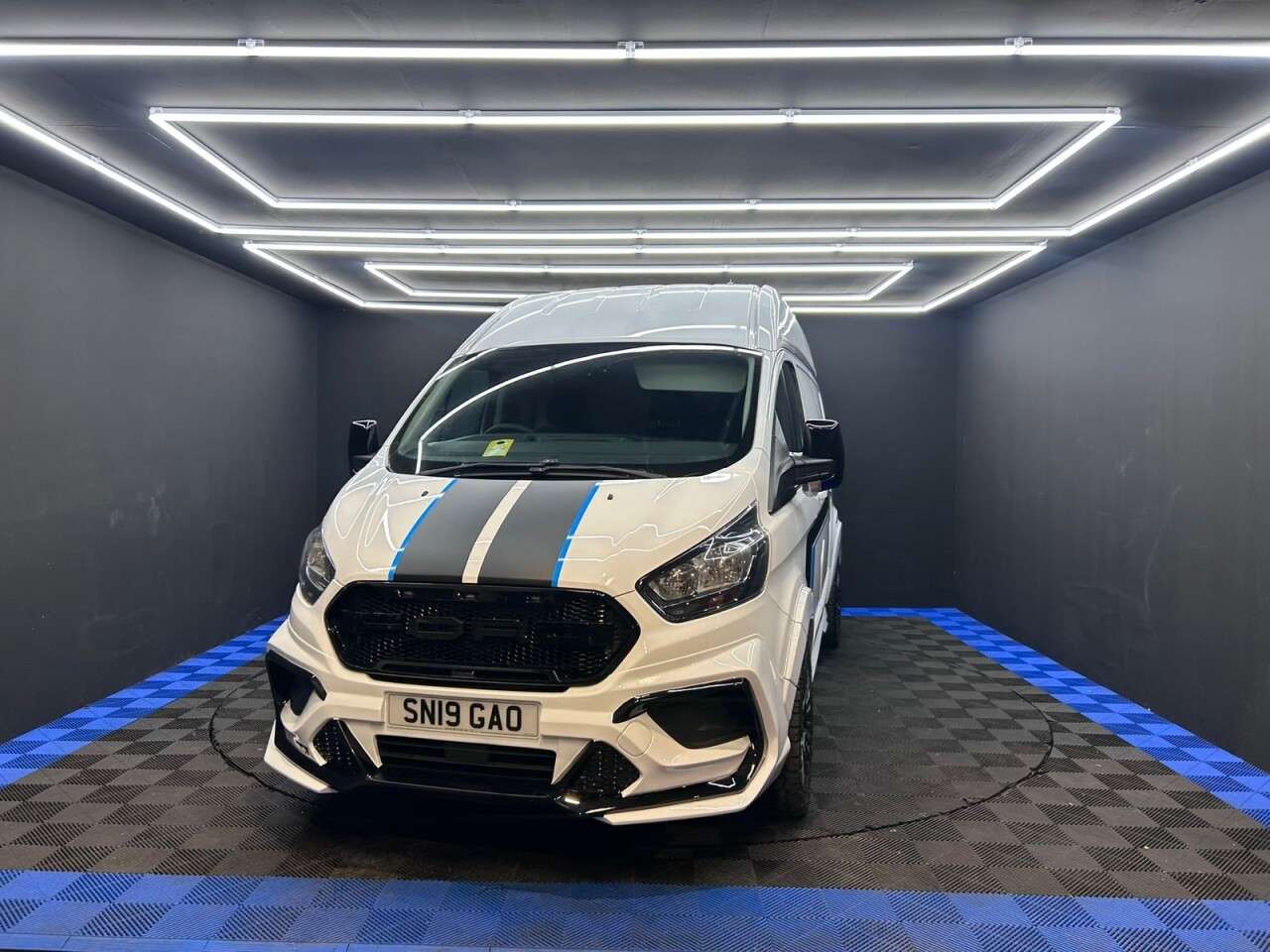 A 2019 FORD TRANSIT CUSTOM 2.0 300 EcoBlue Panel Van 5dr Diesel Manual L2 H2 Euro 6 (105 ps) BRAND NEW A 2019 FORD TRANSIT CUSTOM 2.0 300 EcoBlue Panel Van 5dr Diesel Manual L2 H2 Euro 6 (105 ps) BRAND NEW