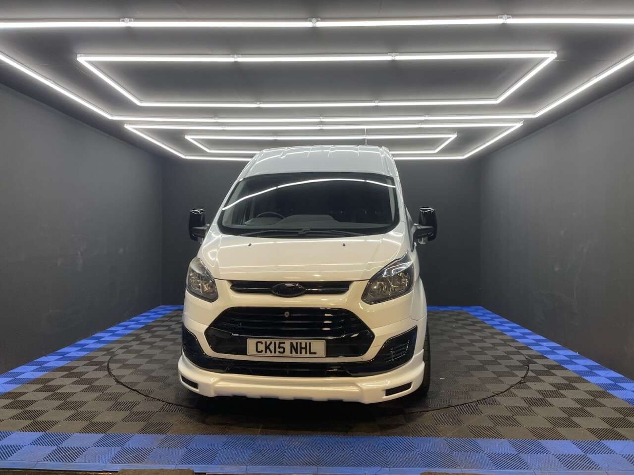 A 2015 FORD TRANSIT CUSTOM 2.2 TDCi 270 ECOnetic Panel Van 5dr Diesel Manual L1 H1 (162 g/km, 98 bhp) A 2015 FORD TRANSIT CUSTOM 2.2 TDCi 270 ECOnetic Panel Van 5dr Diesel Manual L1 H1 (162 g/km, 98 bhp)