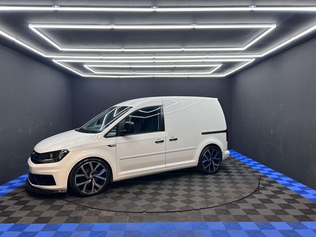 A 2017 VOLKSWAGEN CADDY 2.0 TDI C20 BlueMotion Tech Startline Panel Van 5dr Diesel Manual SWB Euro A 2017 VOLKSWAGEN CADDY 2.0 TDI C20 BlueMotion Tech Startline Panel Van 5dr Diesel Manual SWB Euro