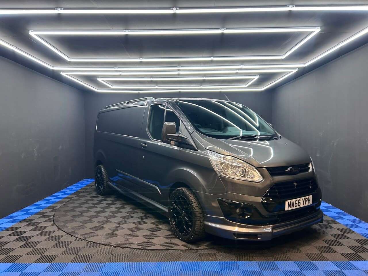 A 2016 FORD TRANSIT CUSTOM 2.0 TDCi 290 Limited Panel Van 5dr Diesel Manual L2 H2 (170 g/km, 128 bhp) A 2016 FORD TRANSIT CUSTOM 2.0 TDCi 290 Limited Panel Van 5dr Diesel Manual L2 H2 (170 g/km, 128 bhp)