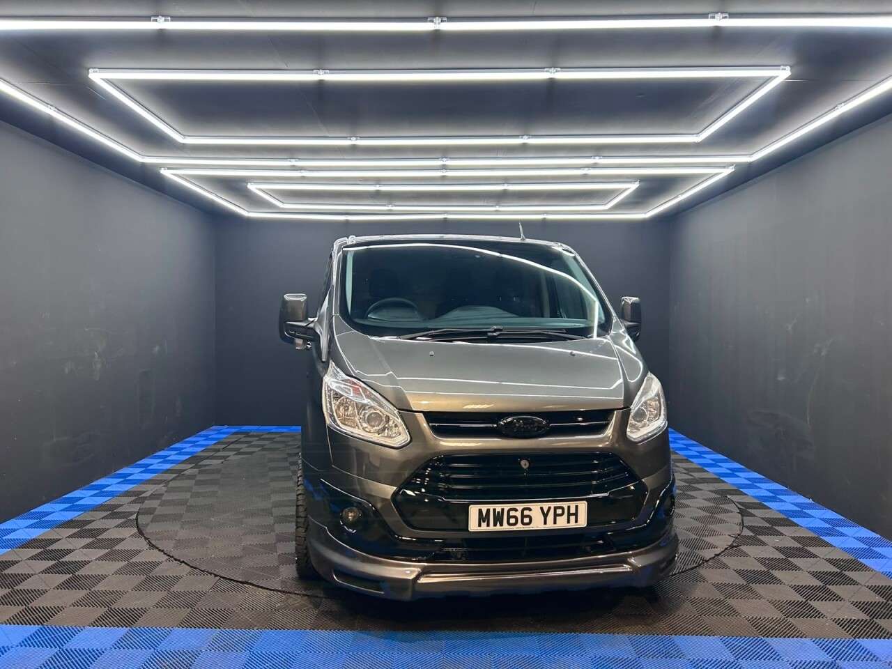 A 2016 FORD TRANSIT CUSTOM 2.0 TDCi 290 Limited Panel Van 5dr Diesel Manual L2 H2 (170 g/km, 128 bhp) A 2016 FORD TRANSIT CUSTOM 2.0 TDCi 290 Limited Panel Van 5dr Diesel Manual L2 H2 (170 g/km, 128 bhp)