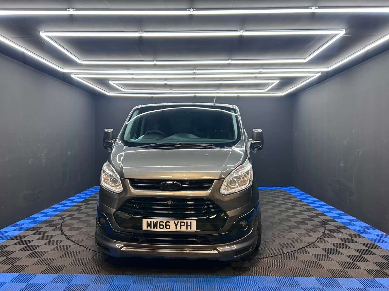 A 2016 FORD TRANSIT CUSTOM 2.0 TDCi 290 Limited Panel Van 5dr Diesel Manual L2 H2 (170 g/km, 128 bhp) A 2016 FORD TRANSIT CUSTOM 2.0 TDCi 290 Limited Panel Van 5dr Diesel Manual L2 H2 (170 g/km, 128 bhp)