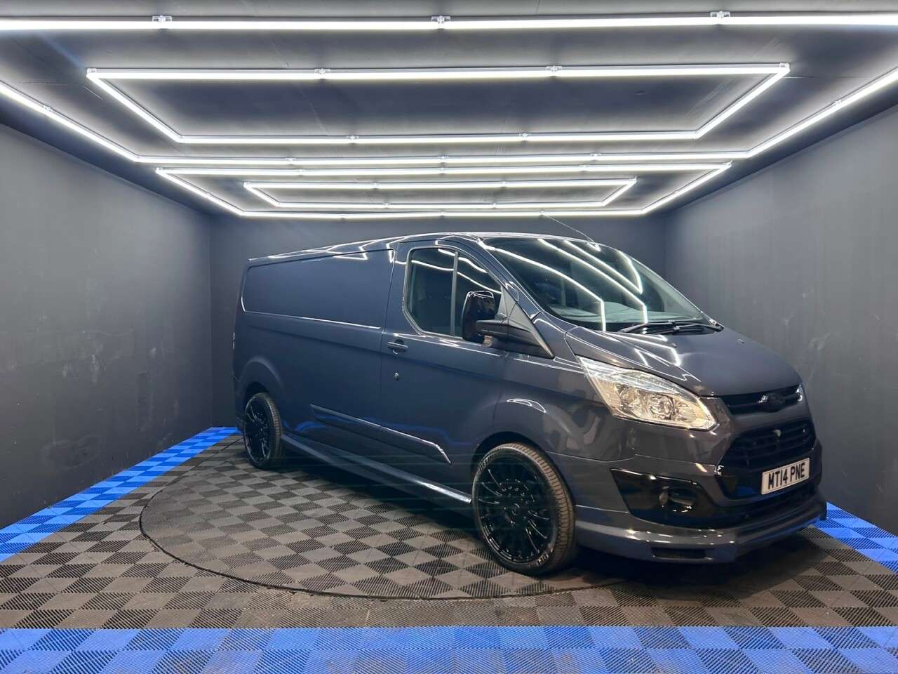 A 2014 FORD TRANSIT CUSTOM 2.2 TDCi 290 Trend Panel Van 5dr Diesel Manual L2 H1 (186 g/km, 123 bhp) 12 A 2014 FORD TRANSIT CUSTOM 2.2 TDCi 290 Trend Panel Van 5dr Diesel Manual L2 H1 (186 g/km, 123 bhp) 12