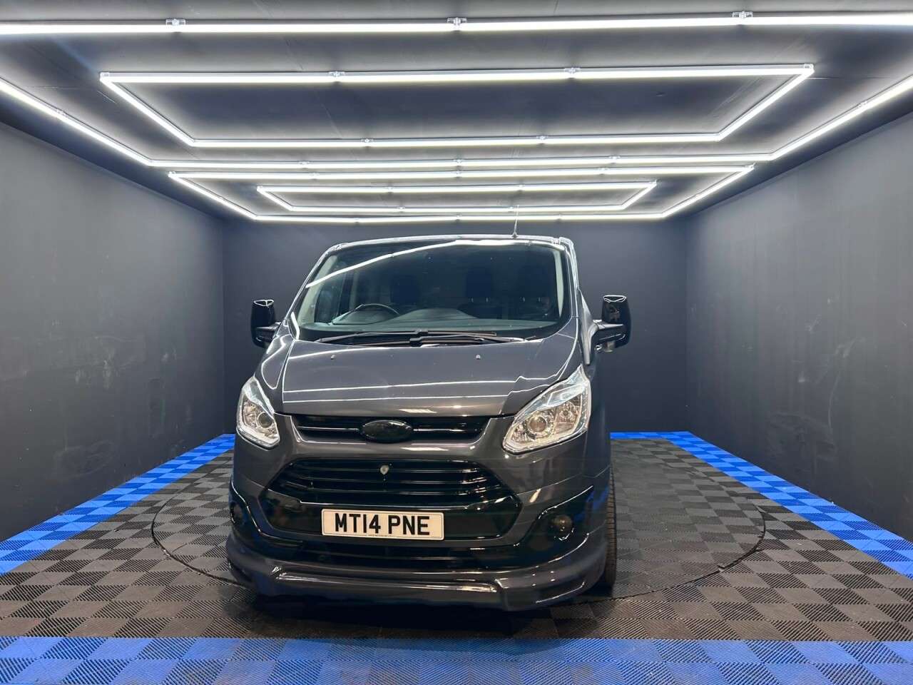 A 2014 FORD TRANSIT CUSTOM 2.2 TDCi 290 Trend Panel Van 5dr Diesel Manual L2 H1 (186 g/km, 123 bhp) 12 A 2014 FORD TRANSIT CUSTOM 2.2 TDCi 290 Trend Panel Van 5dr Diesel Manual L2 H1 (186 g/km, 123 bhp) 12