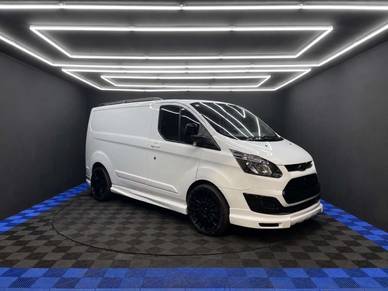 A 2016 FORD TRANSIT CUSTOM 2.2 TDCi 290 Panel Van 5dr Diesel Manual L1 H1 (186 g/km, 98 bhp) 12 MONTHS A 2016 FORD TRANSIT CUSTOM 2.2 TDCi 290 Panel Van 5dr Diesel Manual L1 H1 (186 g/km, 98 bhp) 12 MONTHS