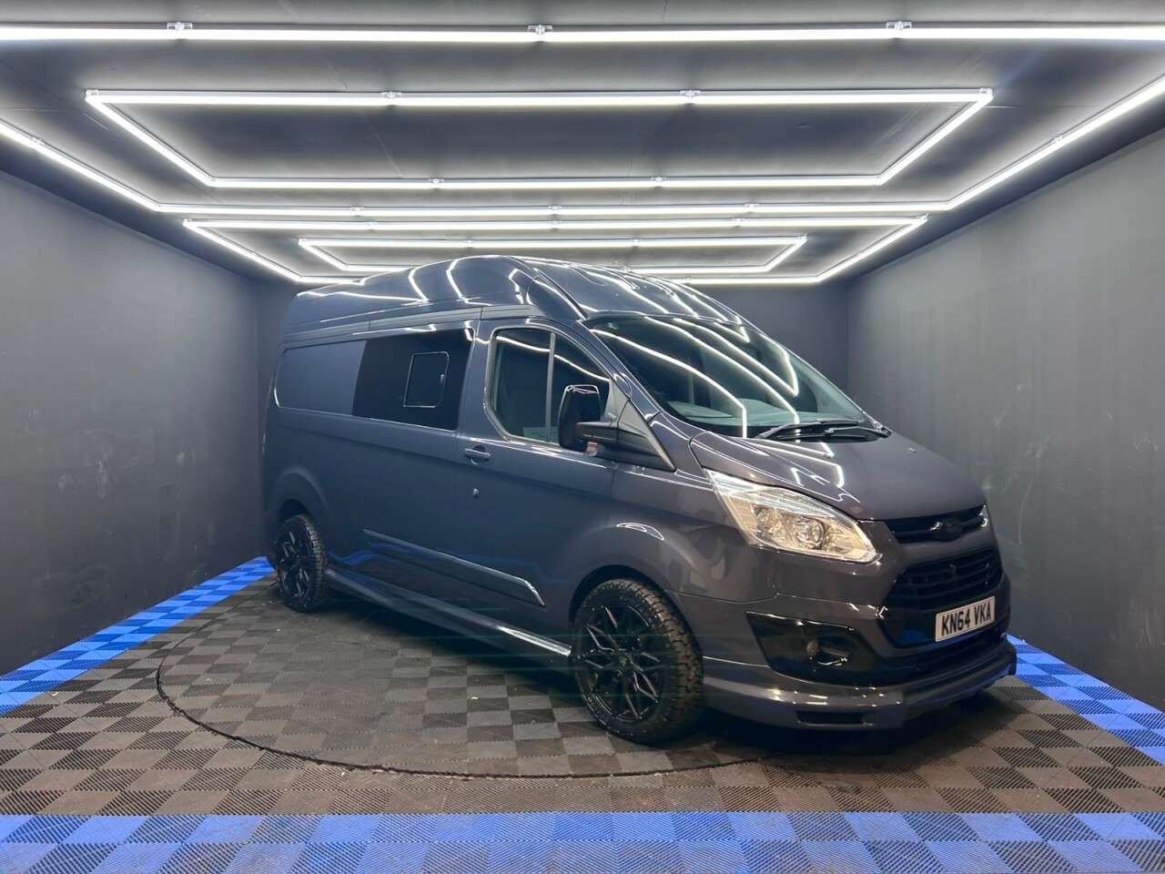 A 2014 FORD TRANSIT CUSTOM 2.2 TDCi 290 Limited Panel Van 5dr Diesel Manual L2 H1 (186 g/km, 123 bhp) A 2014 FORD TRANSIT CUSTOM 2.2 TDCi 290 Limited Panel Van 5dr Diesel Manual L2 H1 (186 g/km, 123 bhp)