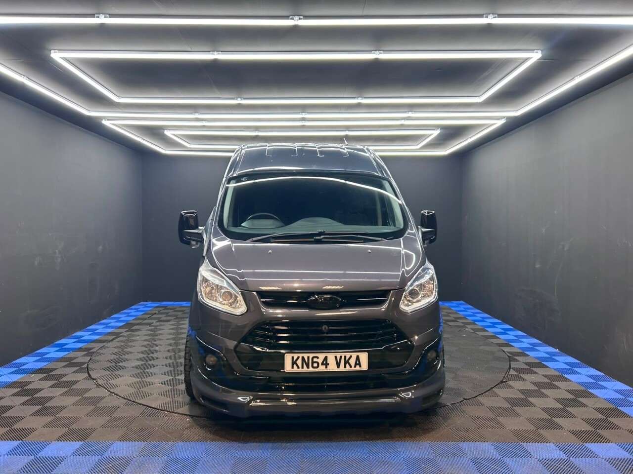 A 2014 FORD TRANSIT CUSTOM 2.2 TDCi 290 Limited Panel Van 5dr Diesel Manual L2 H1 (186 g/km, 123 bhp) A 2014 FORD TRANSIT CUSTOM 2.2 TDCi 290 Limited Panel Van 5dr Diesel Manual L2 H1 (186 g/km, 123 bhp)