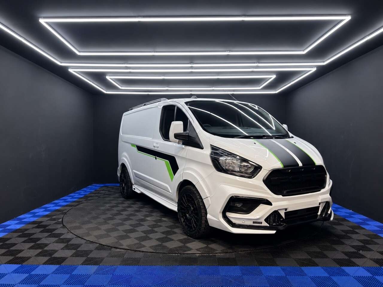 A 2020 FORD TRANSIT CUSTOM 2.0 280 EcoBlue Leader Panel Van 5dr Diesel Manual L1 H1 Euro 6 (s/s) (105 A 2020 FORD TRANSIT CUSTOM 2.0 280 EcoBlue Leader Panel Van 5dr Diesel Manual L1 H1 Euro 6 (s/s) (105