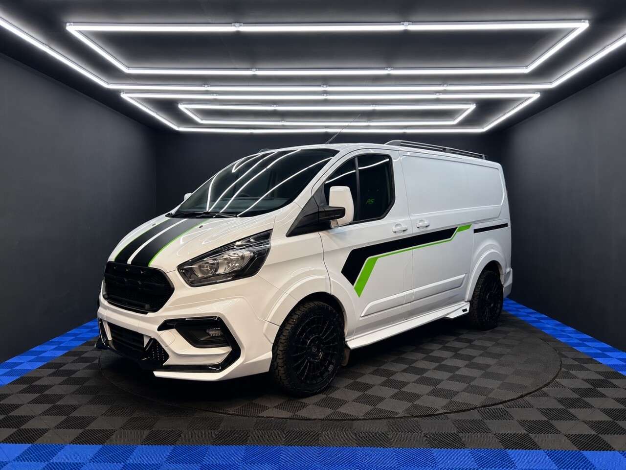 A 2020 FORD TRANSIT CUSTOM 2.0 280 EcoBlue Leader Panel Van 5dr Diesel Manual L1 H1 Euro 6 (s/s) (105 A 2020 FORD TRANSIT CUSTOM 2.0 280 EcoBlue Leader Panel Van 5dr Diesel Manual L1 H1 Euro 6 (s/s) (105