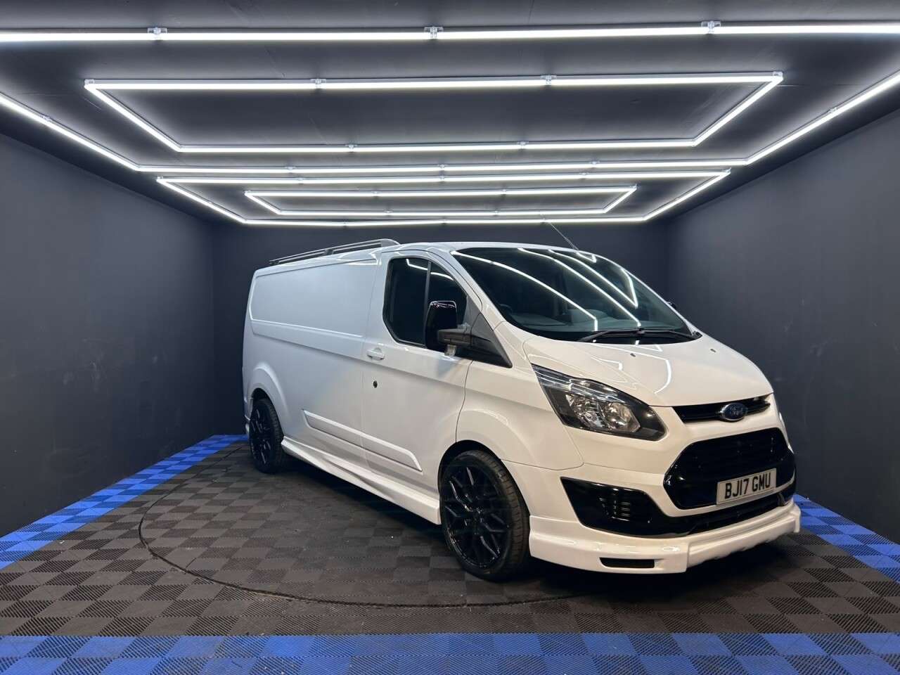 A 2017 FORD TRANSIT CUSTOM 2.0 TDCi 290 Panel Van 5dr Diesel Manual L2 H1 (157 g/km, 128 bhp) NEW WET A 2017 FORD TRANSIT CUSTOM 2.0 TDCi 290 Panel Van 5dr Diesel Manual L2 H1 (157 g/km, 128 bhp) NEW WET