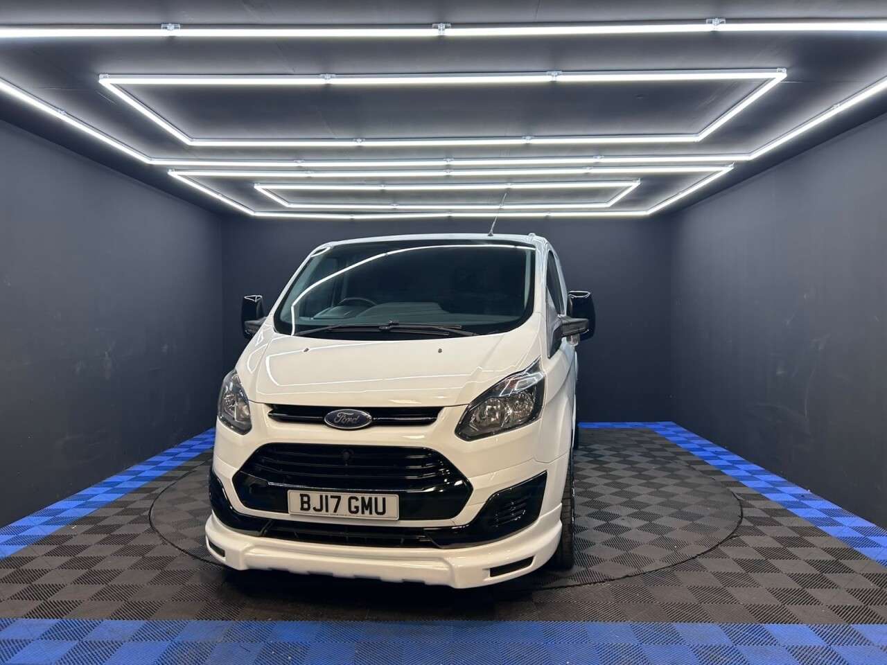 A 2017 FORD TRANSIT CUSTOM 2.0 TDCi 290 Panel Van 5dr Diesel Manual L2 H1 (157 g/km, 128 bhp) NEW WET A 2017 FORD TRANSIT CUSTOM 2.0 TDCi 290 Panel Van 5dr Diesel Manual L2 H1 (157 g/km, 128 bhp) NEW WET