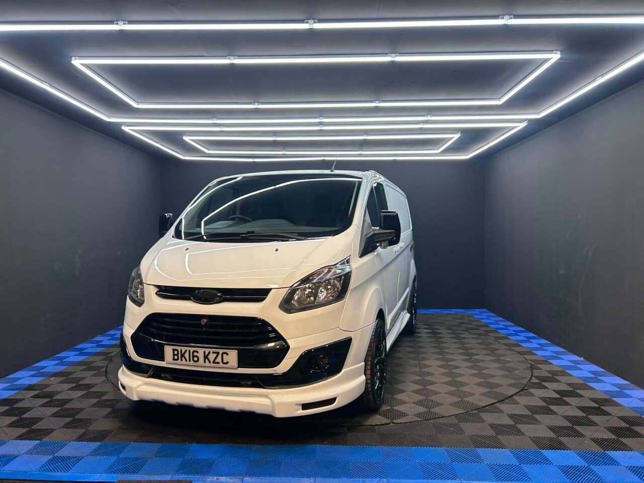A 2016 FORD TRANSIT CUSTOM 2.2 TDCi 270 ECOnetic Panel Van 5dr Diesel Manual L1 H1 (162 g/km, 98 bhp) A 2016 FORD TRANSIT CUSTOM 2.2 TDCi 270 ECOnetic Panel Van 5dr Diesel Manual L1 H1 (162 g/km, 98 bhp)