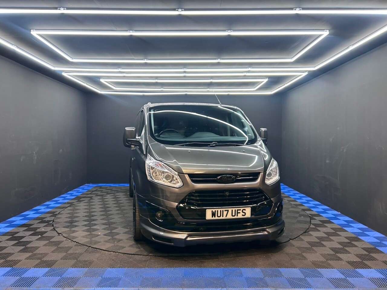 A 2017 FORD TRANSIT CUSTOM 2.0 TDCi 290 Limited Panel Van 5dr Diesel Manual L1 H1 (163 g/km, 128 bhp) A 2017 FORD TRANSIT CUSTOM 2.0 TDCi 290 Limited Panel Van 5dr Diesel Manual L1 H1 (163 g/km, 128 bhp)