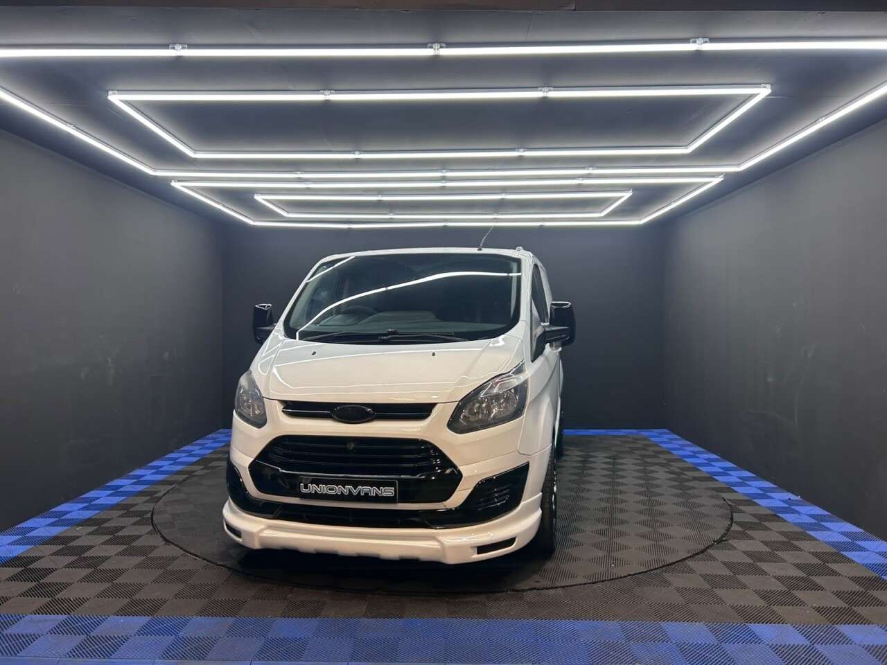 A 2015 FORD TRANSIT CUSTOM 2.2 TDCi 270 ECOnetic Panel Van 5dr Diesel Manual L1 H1 (162 g/km, 98 bhp) A 2015 FORD TRANSIT CUSTOM 2.2 TDCi 270 ECOnetic Panel Van 5dr Diesel Manual L1 H1 (162 g/km, 98 bhp)