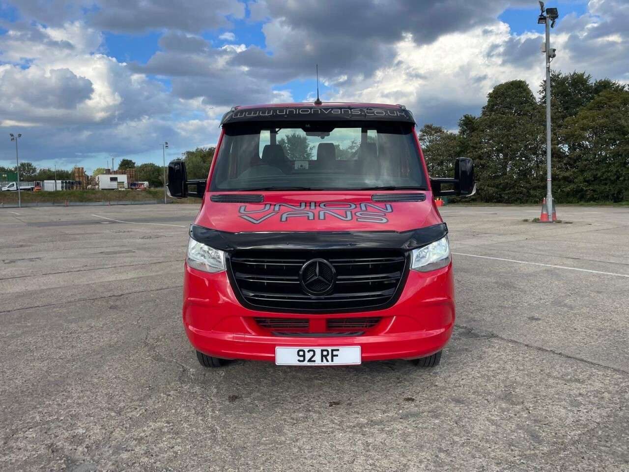 A 2019 MERCEDES-BENZ SPRINTER 2.1 514 CDI Chassis Cab 2dr Diesel Manual RWD L2 Euro 6 (s/s) (143 ps) A 2019 MERCEDES-BENZ SPRINTER 2.1 514 CDI Chassis Cab 2dr Diesel Manual RWD L2 Euro 6 (s/s) (143 ps)