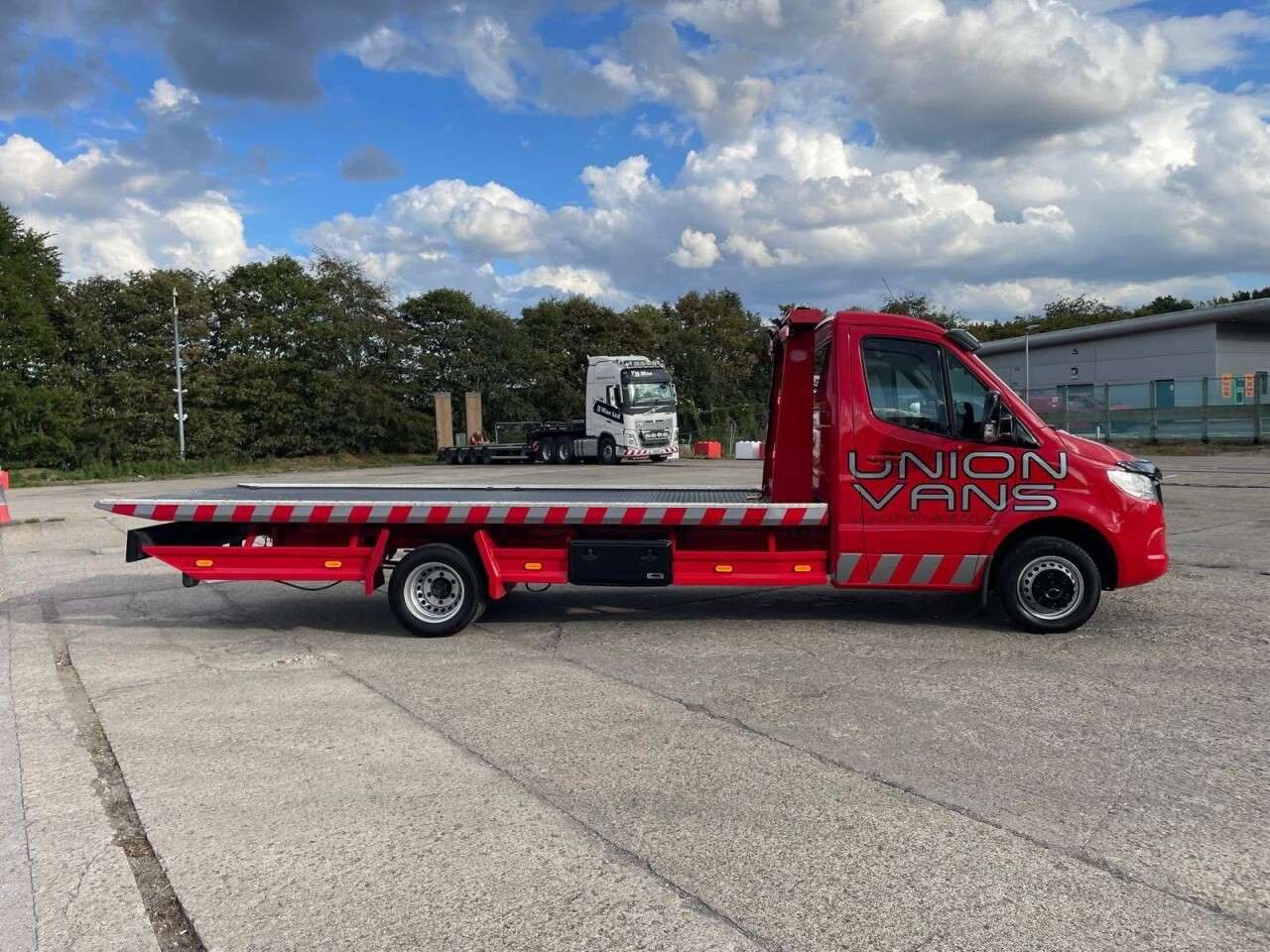 A 2019 MERCEDES-BENZ SPRINTER 2.1 514 CDI Chassis Cab 2dr Diesel Manual RWD L2 Euro 6 (s/s) (143 ps) A 2019 MERCEDES-BENZ SPRINTER 2.1 514 CDI Chassis Cab 2dr Diesel Manual RWD L2 Euro 6 (s/s) (143 ps)