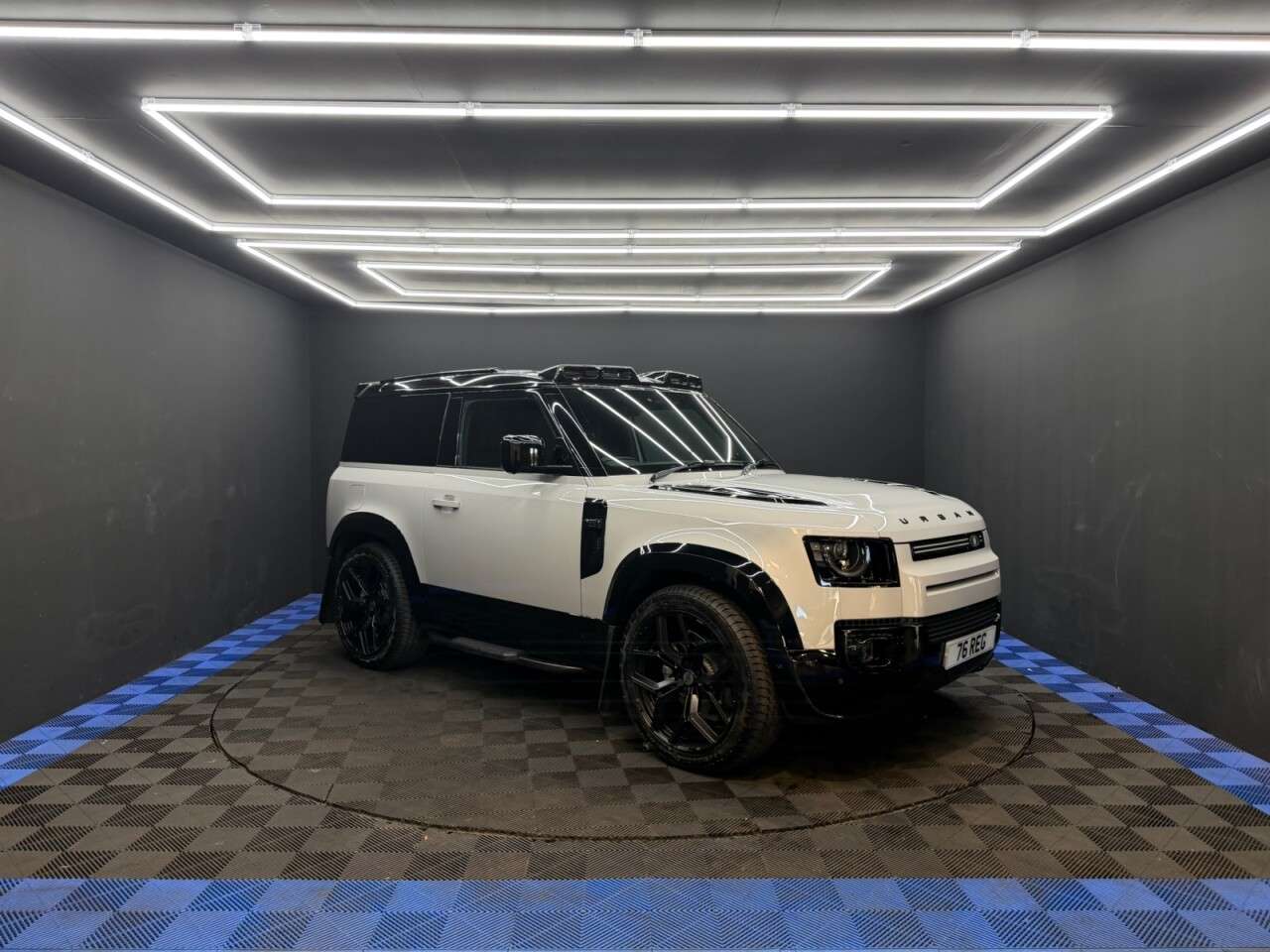 A 2026 LAND ROVER DEFENDER 90 3.0 D250 MHEV S Hard Top SUV 3dr Diesel Auto 4WD Euro 6 (s/s) (250 ps) A 2026 LAND ROVER DEFENDER 90 3.0 D250 MHEV S Hard Top SUV 3dr Diesel Auto 4WD Euro 6 (s/s) (250 ps)