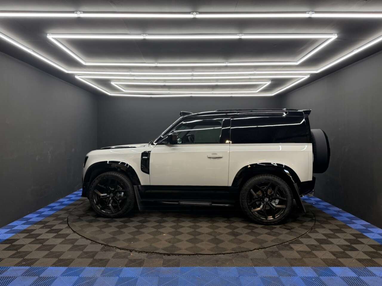2026 LAND ROVER DEFENDER 90 2026 LAND ROVER DEFENDER 90