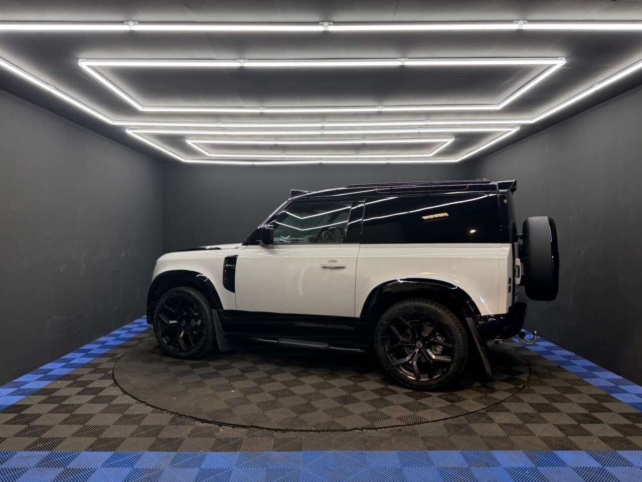 2026 LAND ROVER DEFENDER 90 2026 LAND ROVER DEFENDER 90