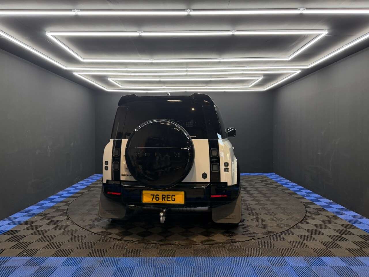 2026 LAND ROVER DEFENDER 90 2026 LAND ROVER DEFENDER 90