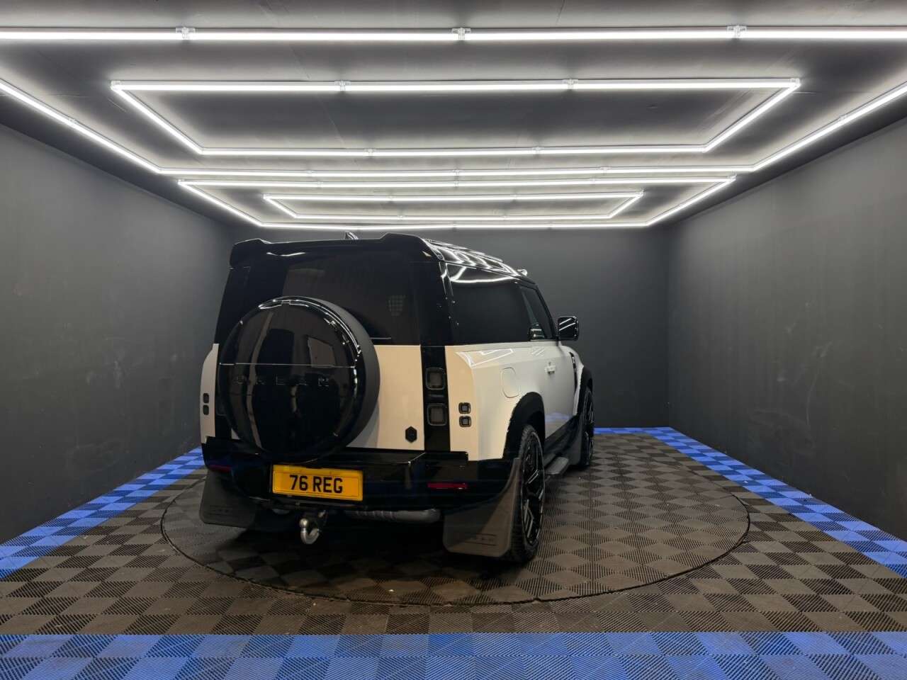 2026 LAND ROVER DEFENDER 90 2026 LAND ROVER DEFENDER 90
