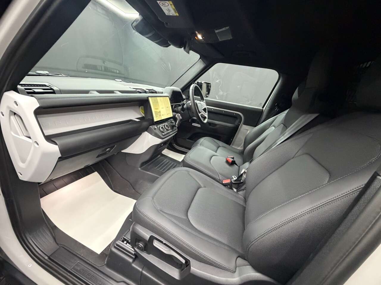 2026 LAND ROVER DEFENDER 90 2026 LAND ROVER DEFENDER 90