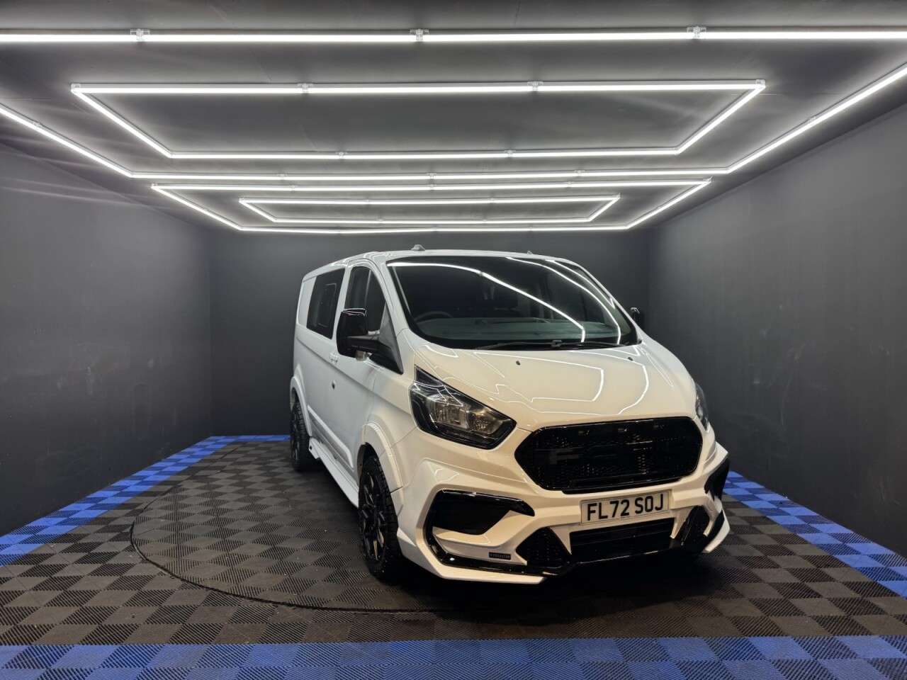 A 2022 FORD TRANSIT CUSTOM 2.0 300 EcoBlue Leader Crew Van Double Cab 5dr Diesel Manual L1 H1 Euro 6 ( A 2022 FORD TRANSIT CUSTOM 2.0 300 EcoBlue Leader Crew Van Double Cab 5dr Diesel Manual L1 H1 Euro 6 (