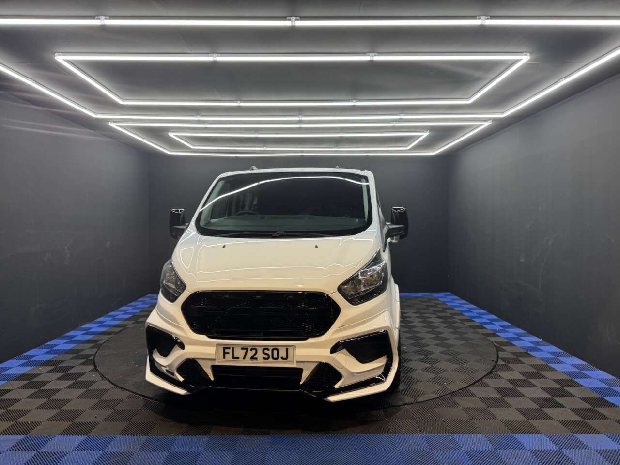 A 2022 FORD TRANSIT CUSTOM 2.0 300 EcoBlue Leader Crew Van Double Cab 5dr Diesel Manual L1 H1 Euro 6 ( A 2022 FORD TRANSIT CUSTOM 2.0 300 EcoBlue Leader Crew Van Double Cab 5dr Diesel Manual L1 H1 Euro 6 (