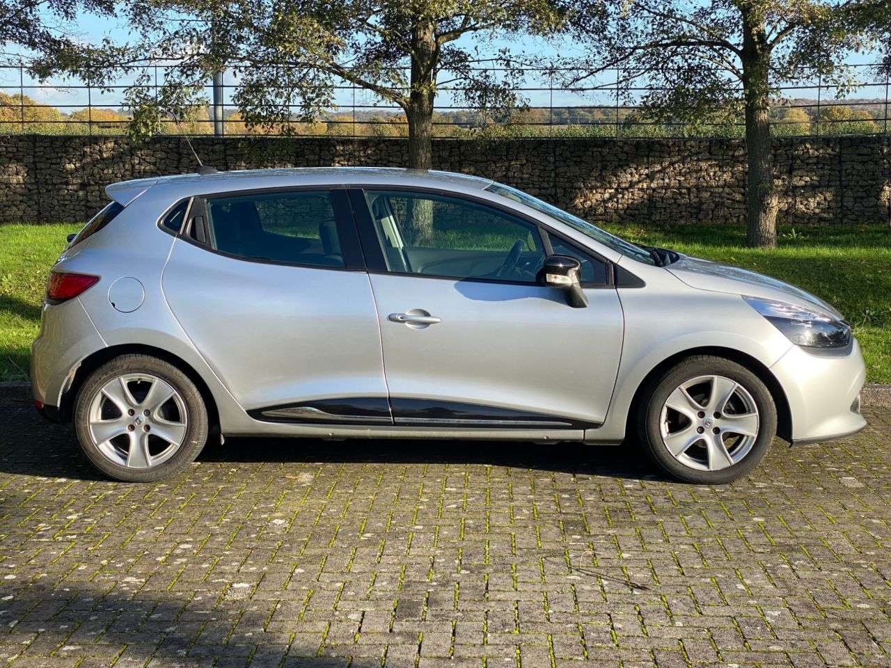 2014 RENAULT CLIO 2014 RENAULT CLIO