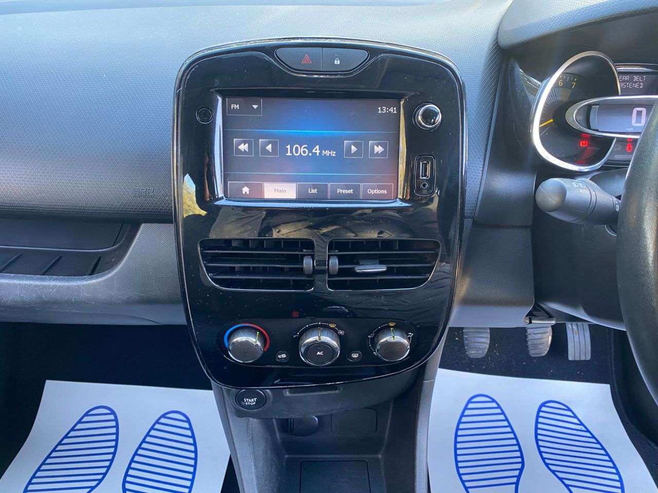 2014 RENAULT CLIO 2014 RENAULT CLIO